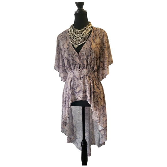 Ever New Snake Print High-Low Top - Picture 3 of 5